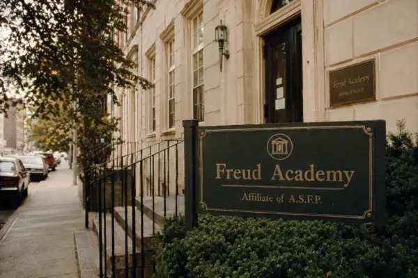 Freud Academy anuncia formação online em psicanálise clássica